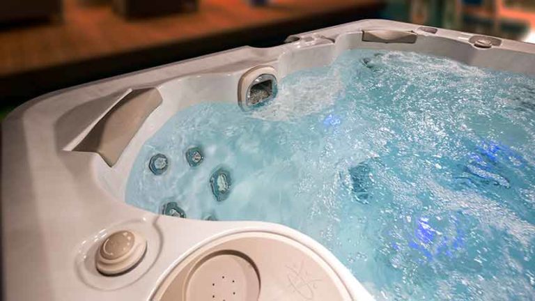 What is a Hot Tub Skimmer?